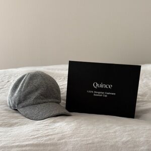 NWOT Women’s/Men’s Quince light Heather Gray Cashmere Cap